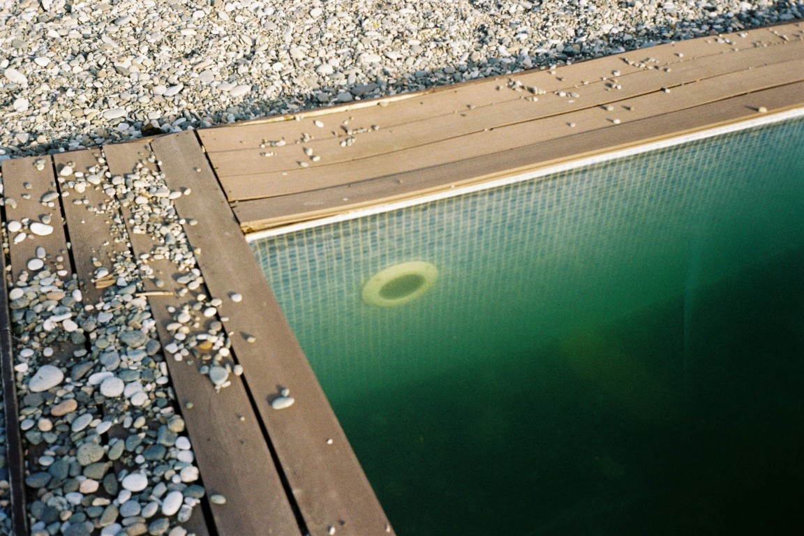 piscina sucia Ciutadella